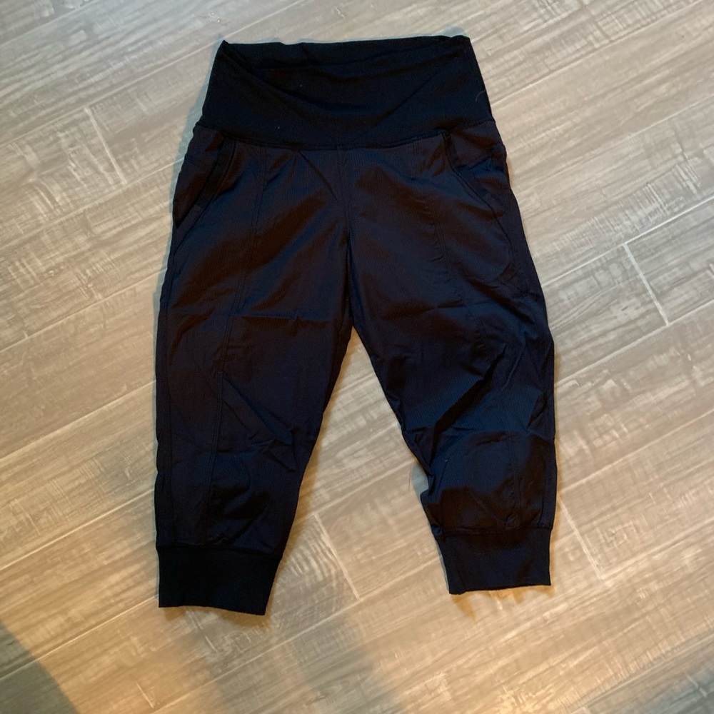 Lululemon capri pant